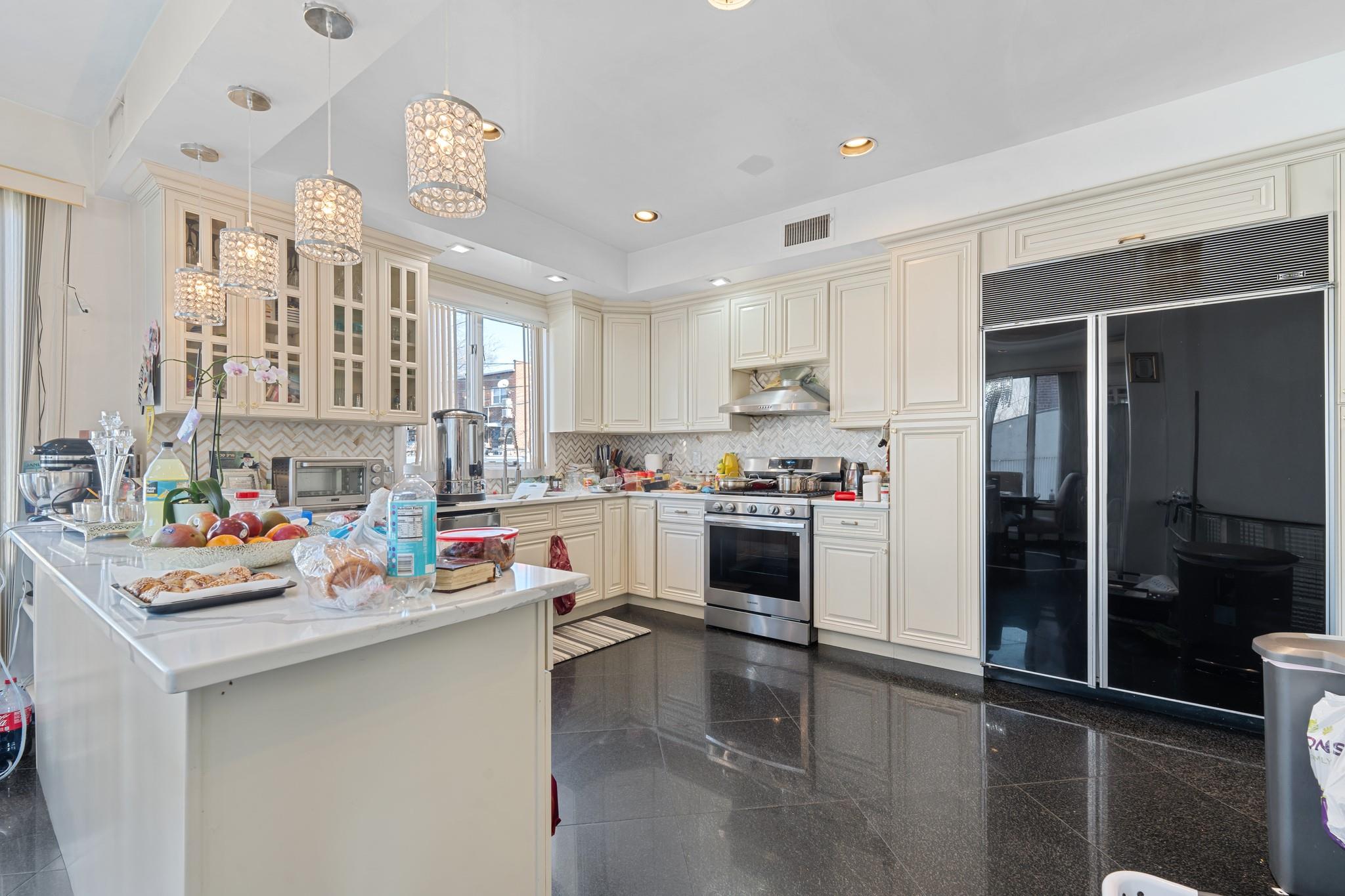 #9 photo, 138-65 63rd Avenue, Flushing , NY 11367