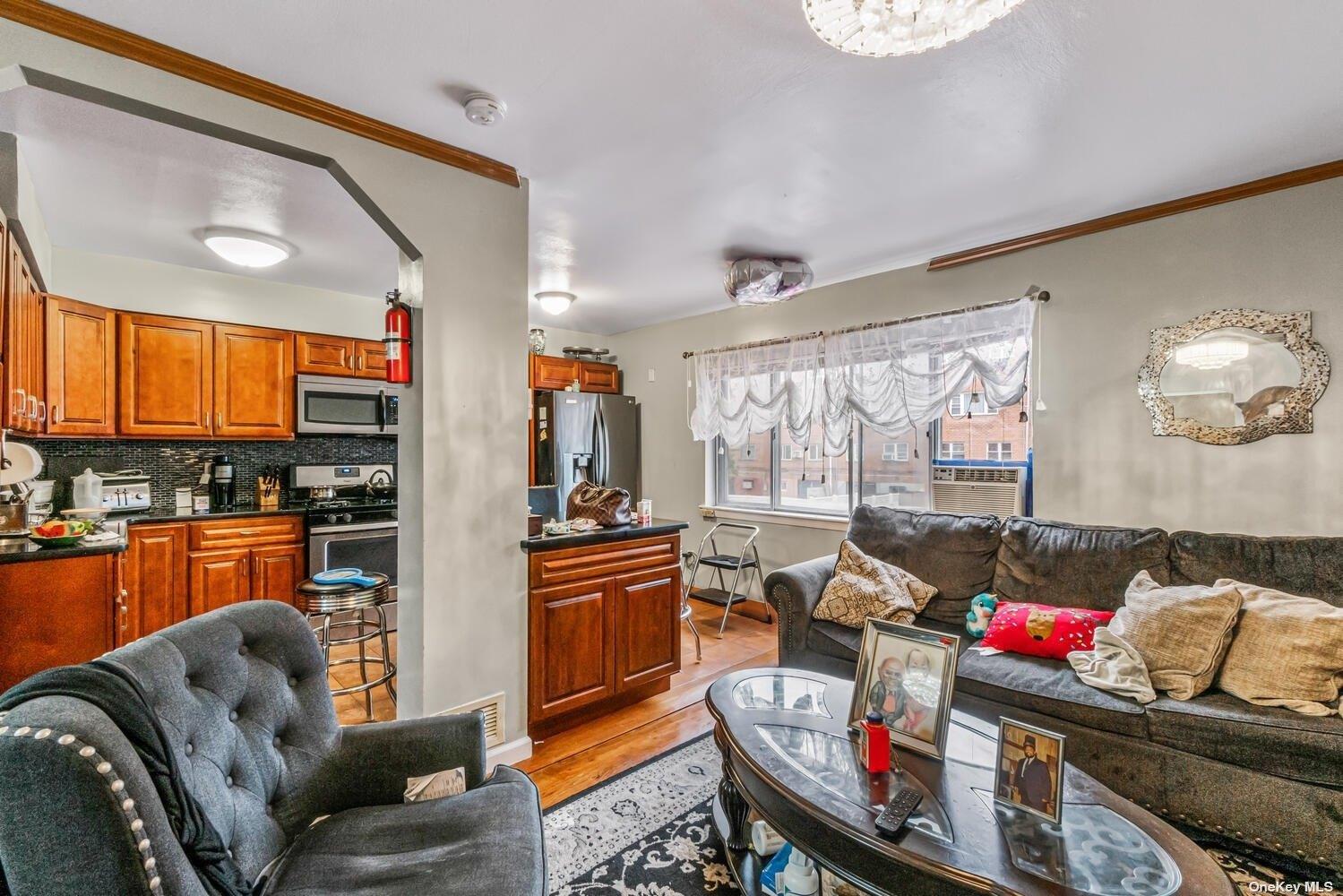 #4 photo, 942 Jerome Street, ブルックリン区 Brooklyn , NY 11207