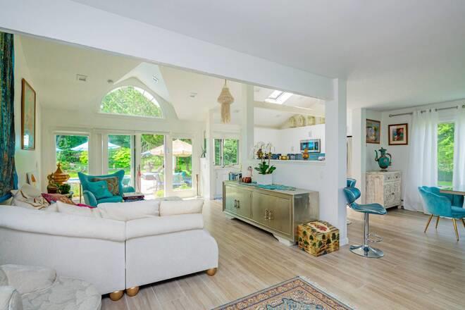 #6 photo, 8 Dovas Path, サフォーク郡 Southampton , NY 11968