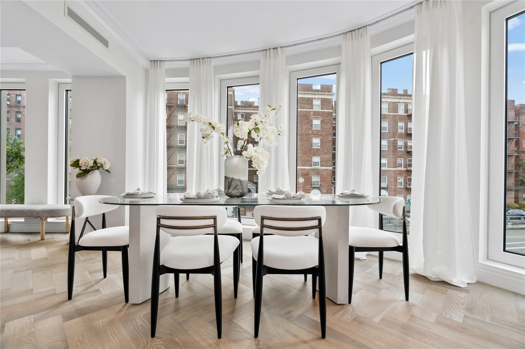 #4 photo, 78-29 Austin Street, クイーンズ区 Forest Hills , NY 11375