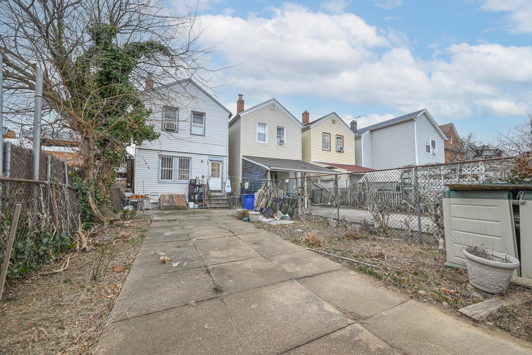 #16 photo, 9071 178th Street, Jamaica , NY 11432