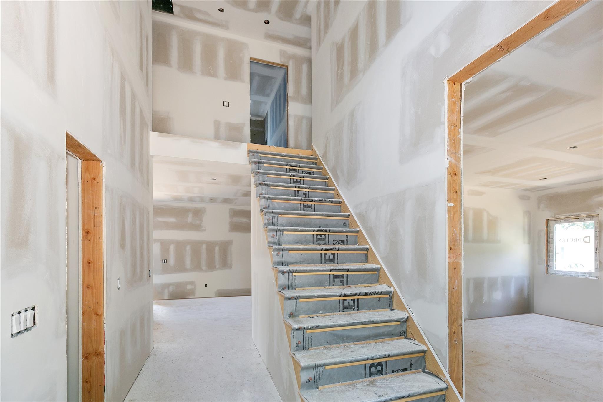 #5 photo, 825 Weber Avenue, サフォーク郡 West Babylon , NY 11704