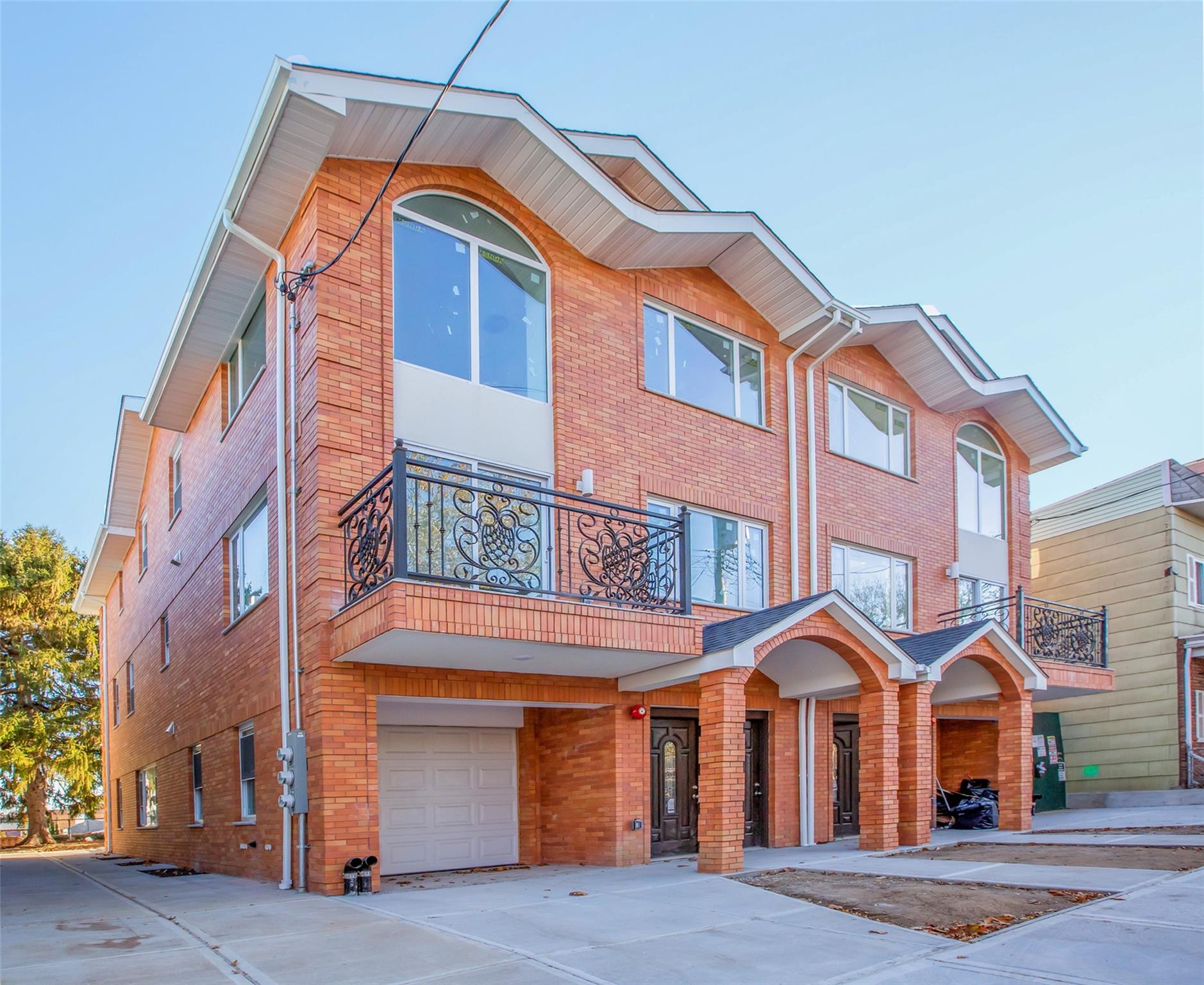 #4 photo, 6960 Caldwell Avenue, Maspeth , NY 11378