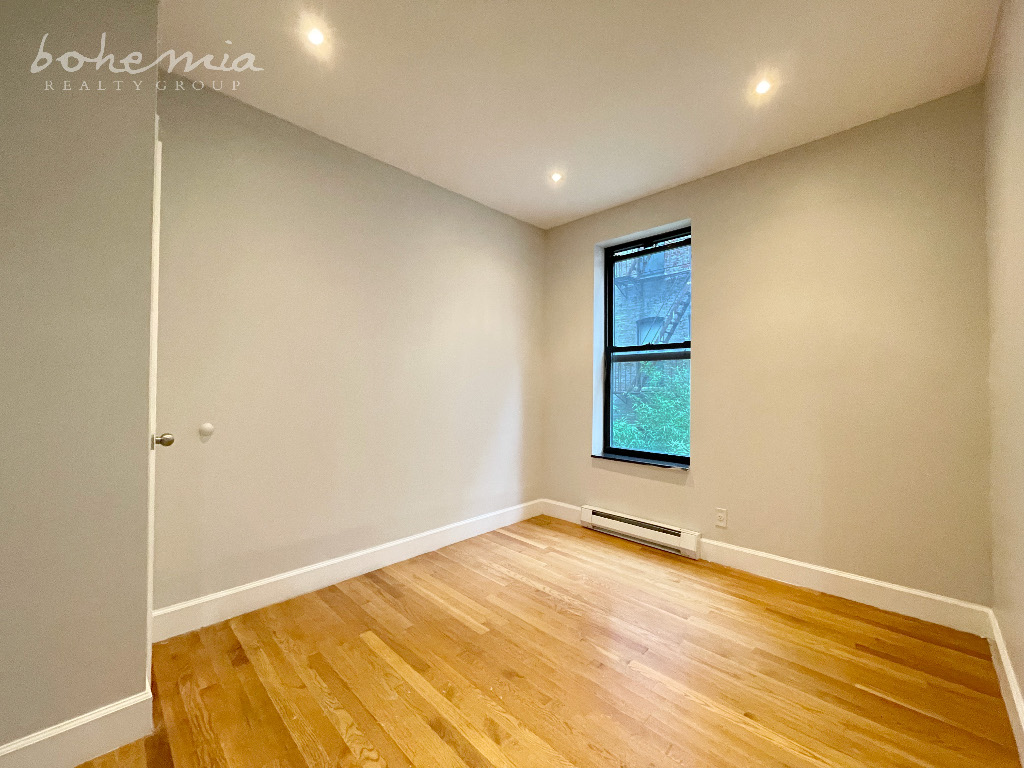 #2 photo, 109 W 105th Street, マンハッタン Manhattan Valley , NY 10025