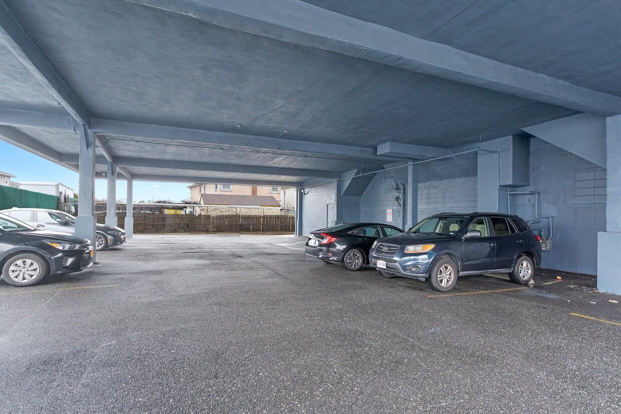 #2 photo, 1200 Hempstead Turnpike, ナッソー郡 Franklin Square , NY 11010