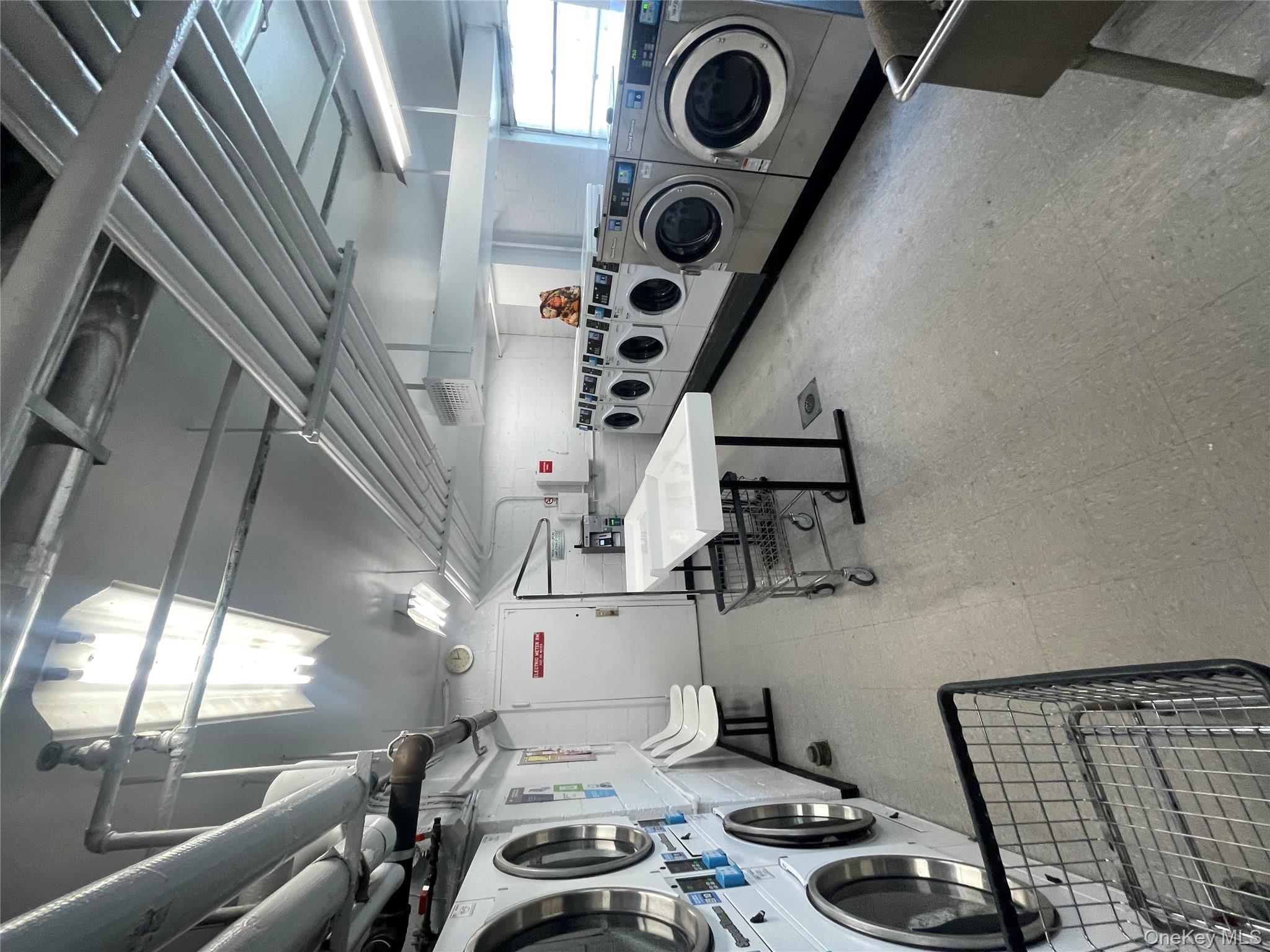 #12 photo, 4 Fordham Hill Oval, ブロンクス区 Bronx , NY 10468