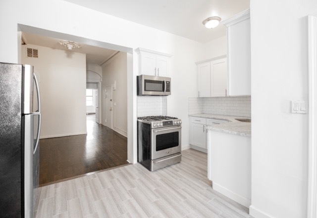 #1 photo, 311 6th Avenue, Greenwich Village , NY 10014