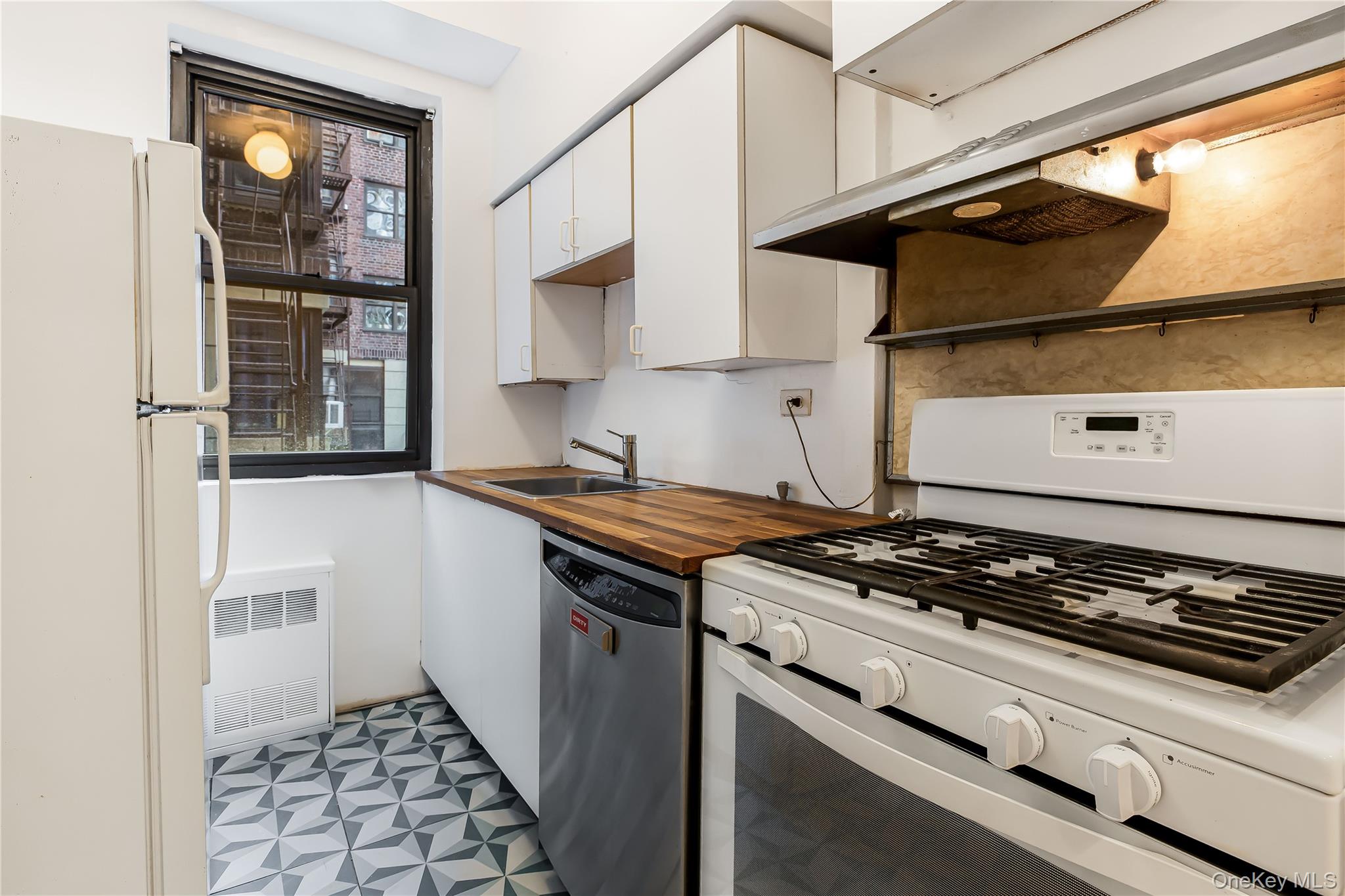 #9 photo, 4489 Broadway, マンハッタン New York (Manhattan) , NY 10040