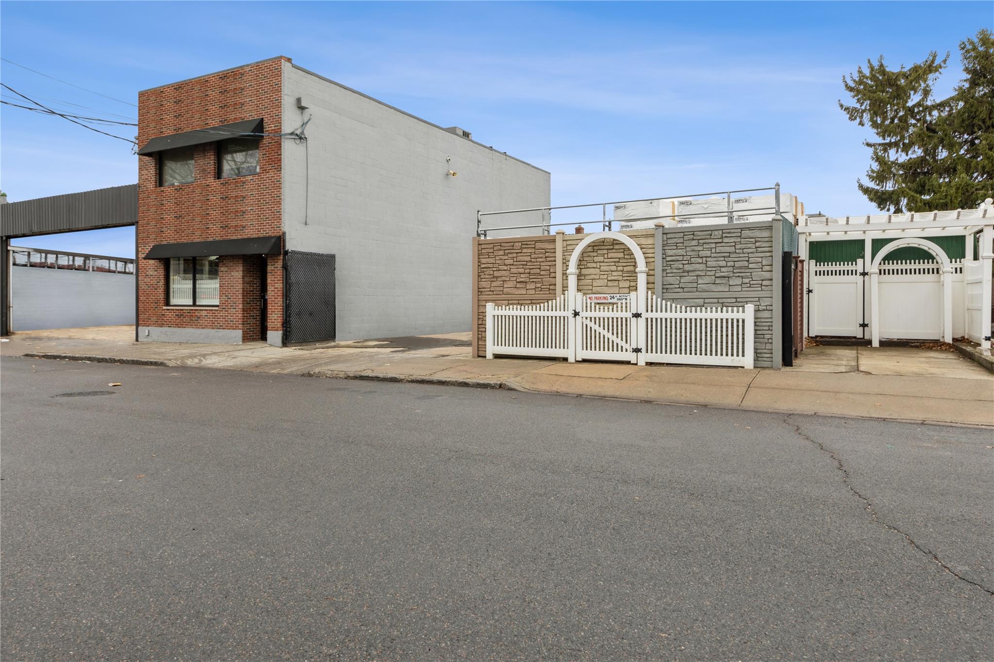 #2 photo, 138-27 247 Street, Rosedale , NY 11422