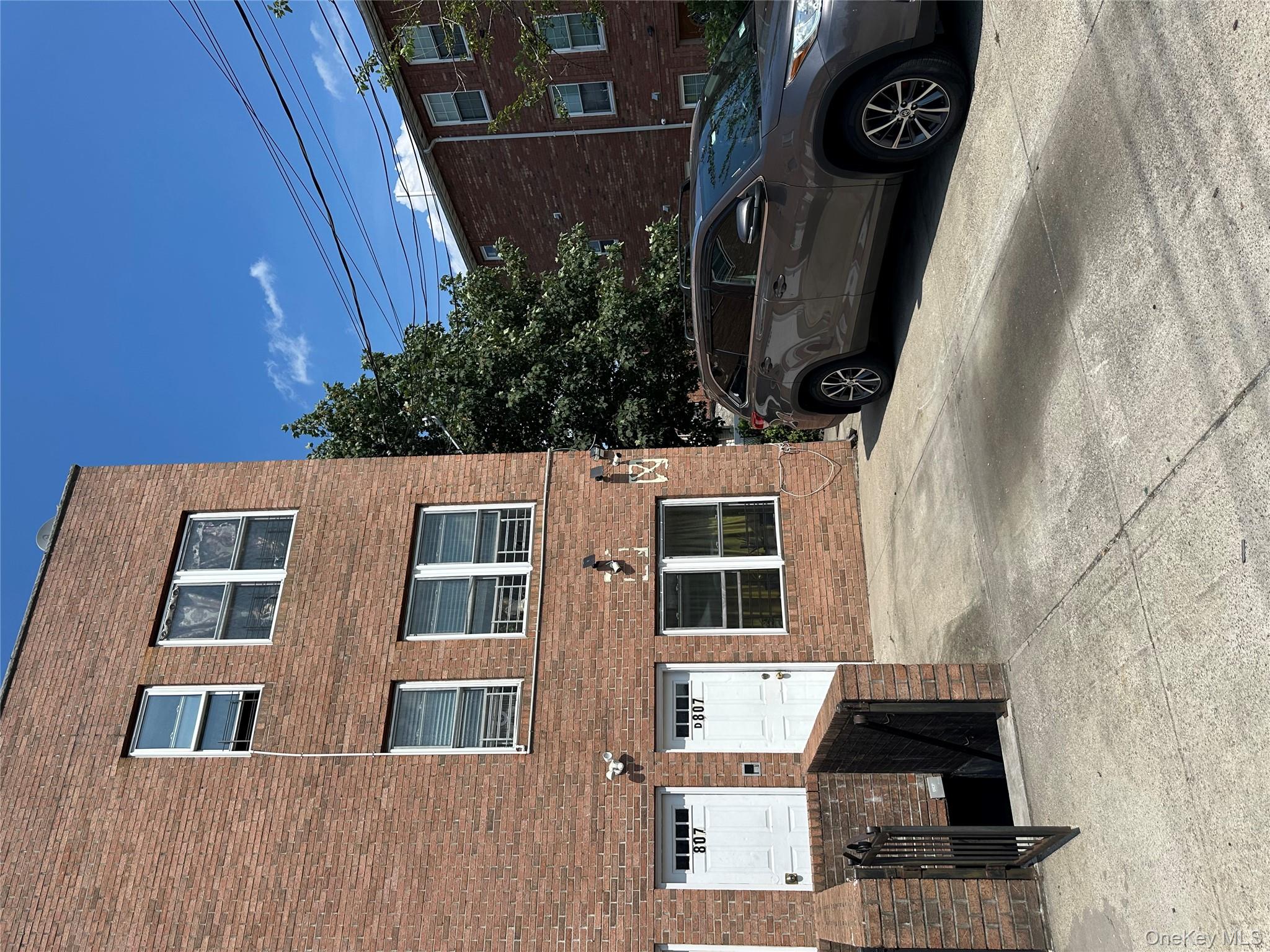 #4 photo, 807 Barbey, ブルックリン区 Brooklyn , NY 11207