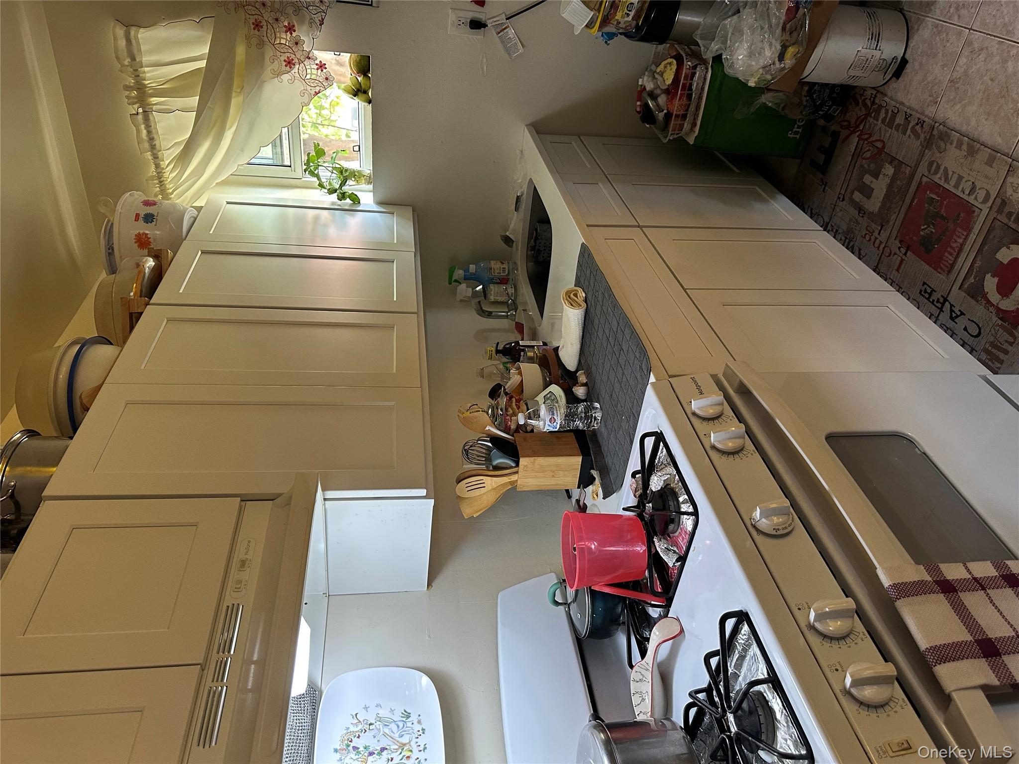 #8 photo, 807 Barbey, ブルックリン区 Brooklyn , NY 11207