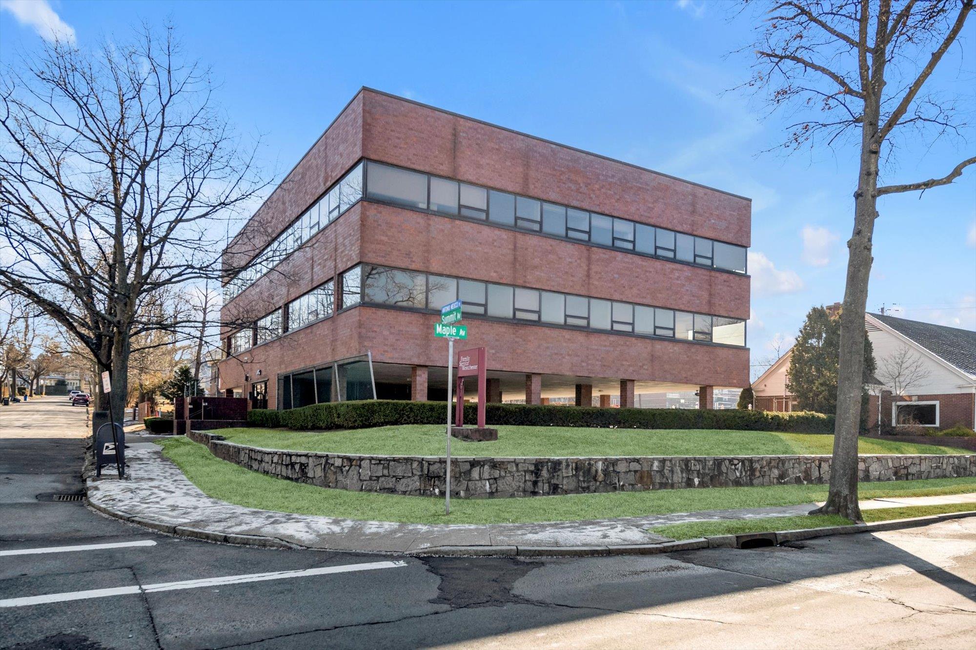 #14 photo, 1 Summit Avenue, White Plains , NY 10606