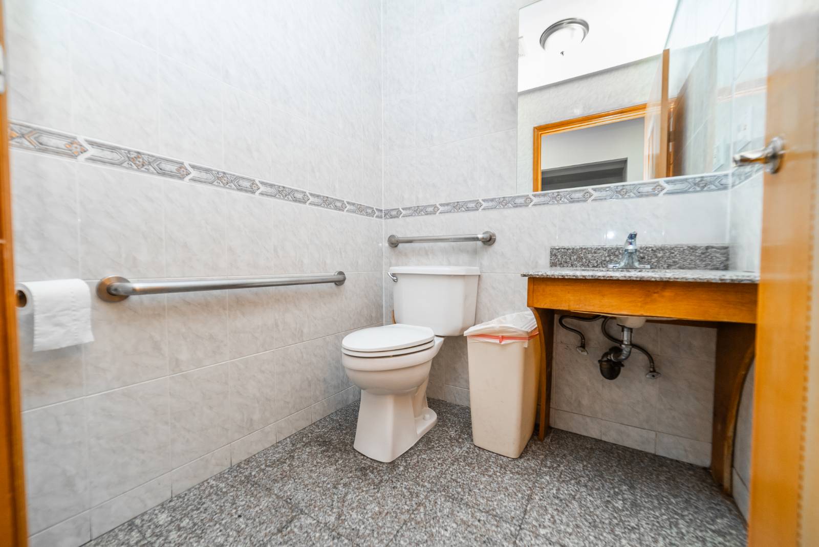 #11 photo, 1749 East 16th Street, #MEDC, ブルックリン区 Homecrest , NY 11229