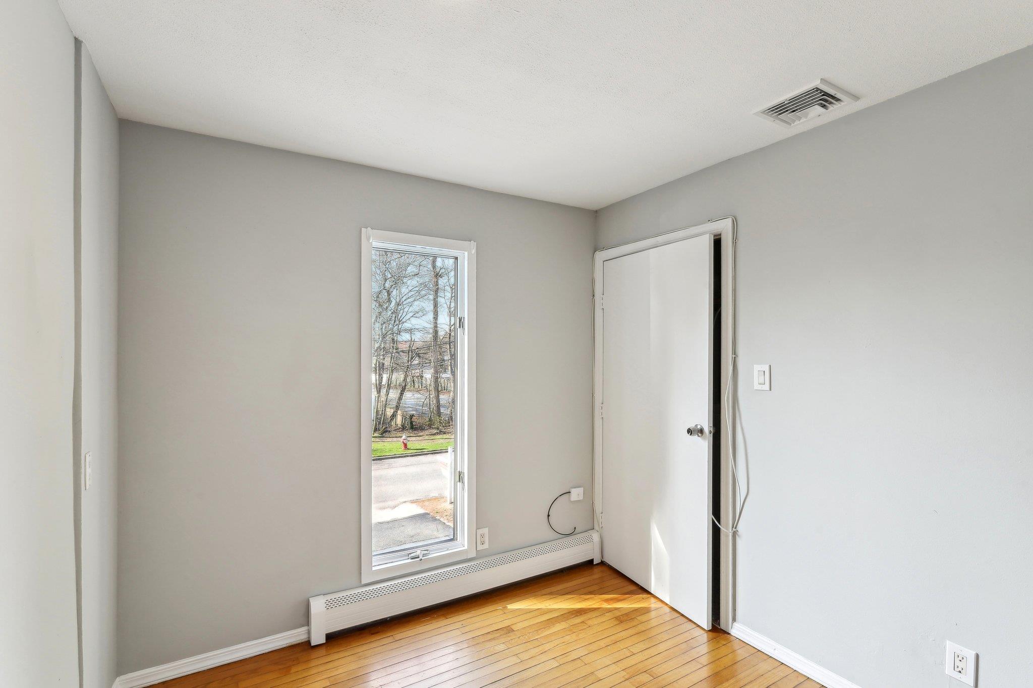 #13 photo, 11 Dehan Street, Smithtown , NY 11787