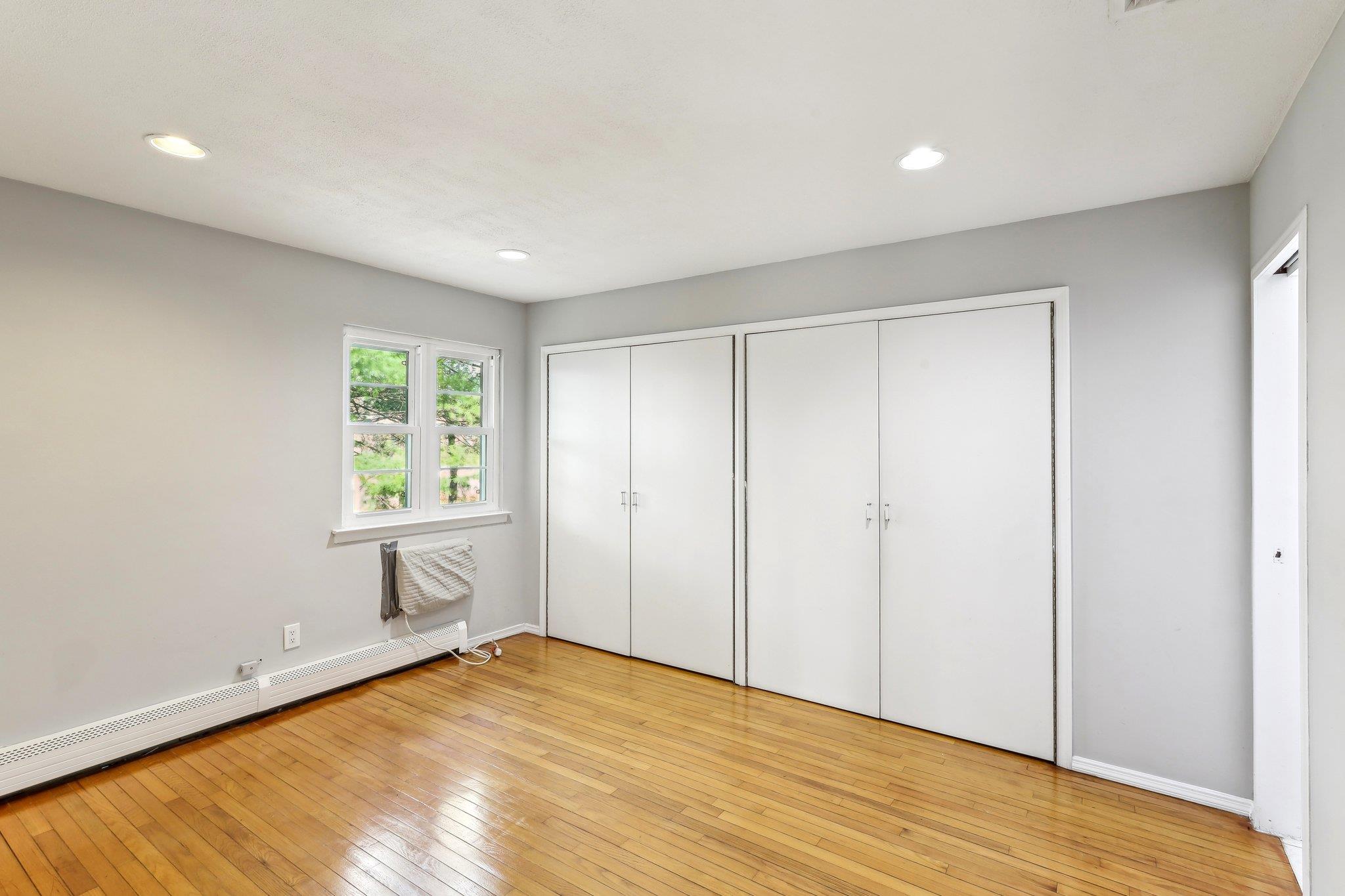 #17 photo, 11 Dehan Street, Smithtown , NY 11787