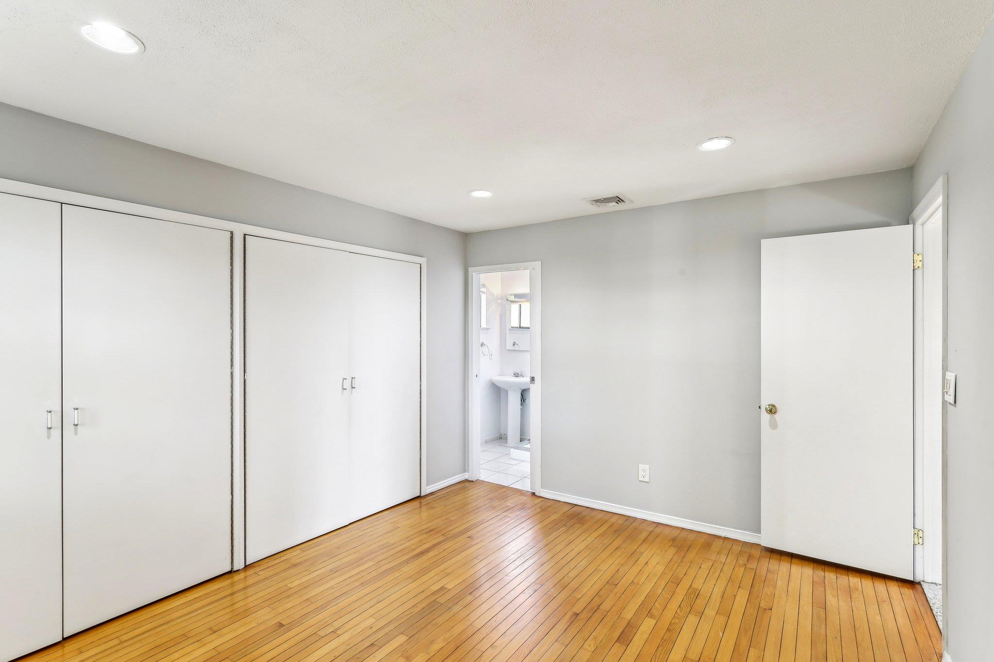 #18 photo, 11 Dehan Street, Smithtown , NY 11787