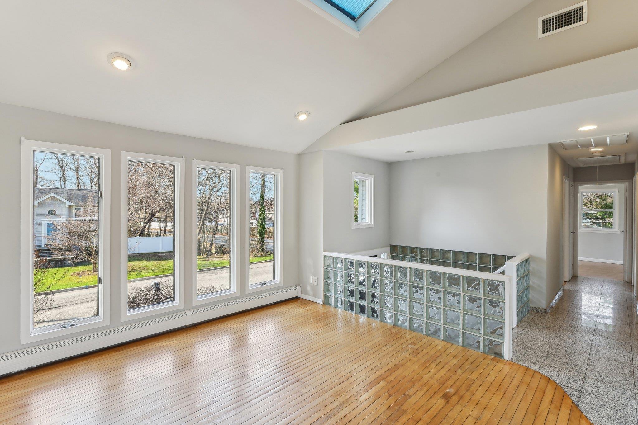 #6 photo, 11 Dehan Street, Smithtown , NY 11787