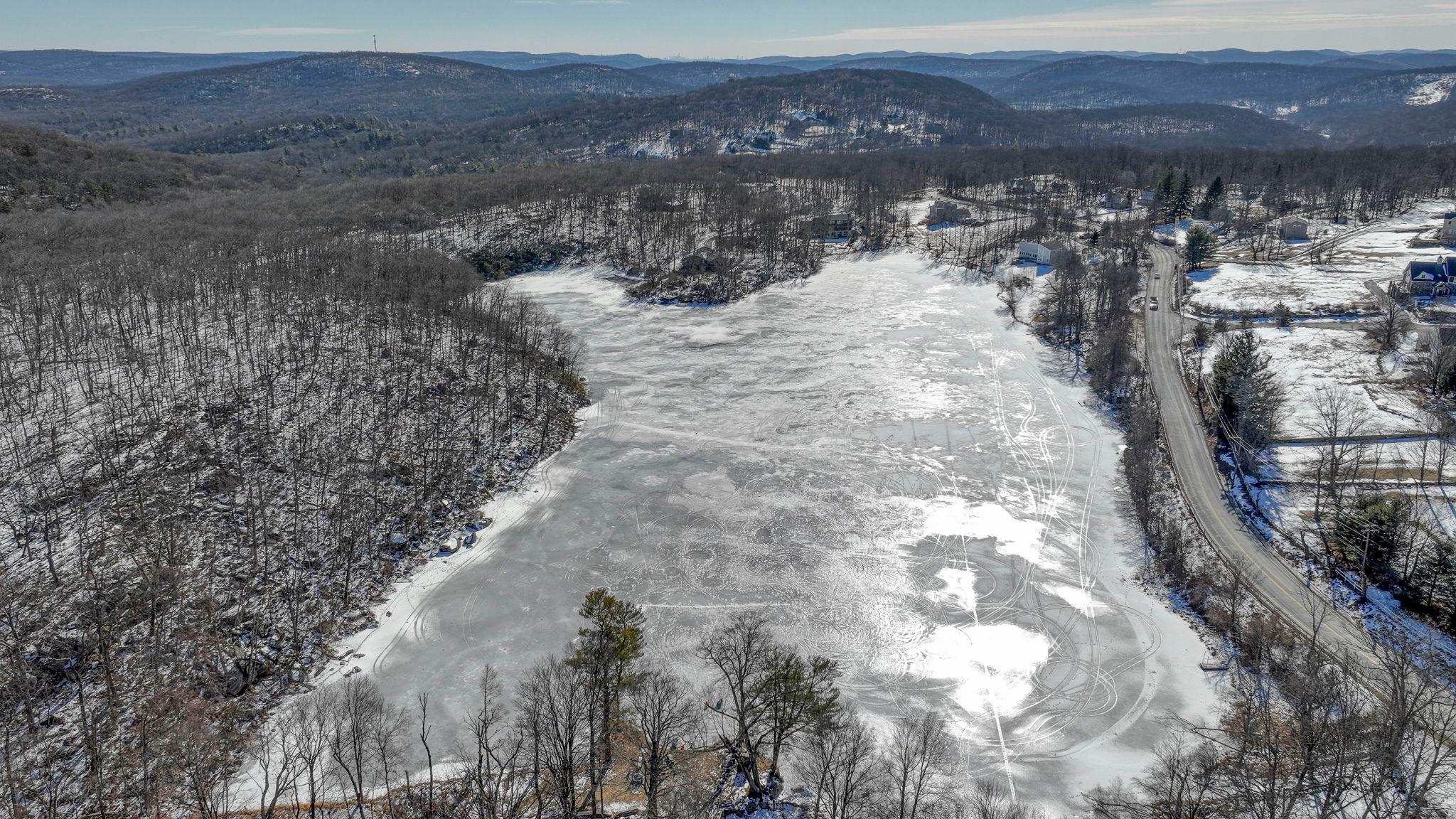 #3 photo, 444 Bramertown Road, Tuxedo Park , NY 10987