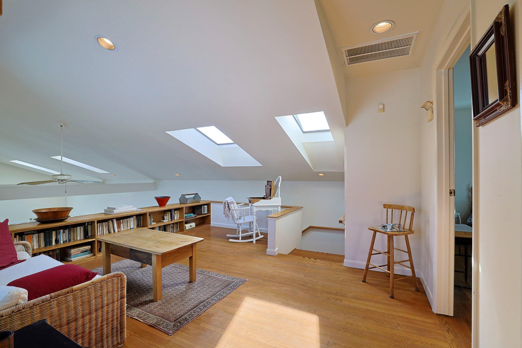 #8 photo, 444 Bramertown Road, Tuxedo Park , NY 10987