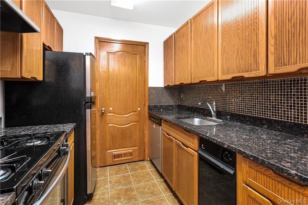 #14 photo, 150 N Bedford Road, Chappaqua , NY 10514