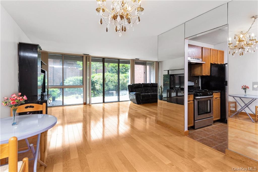 #6 photo, 150 N Bedford Road, Chappaqua , NY 10514