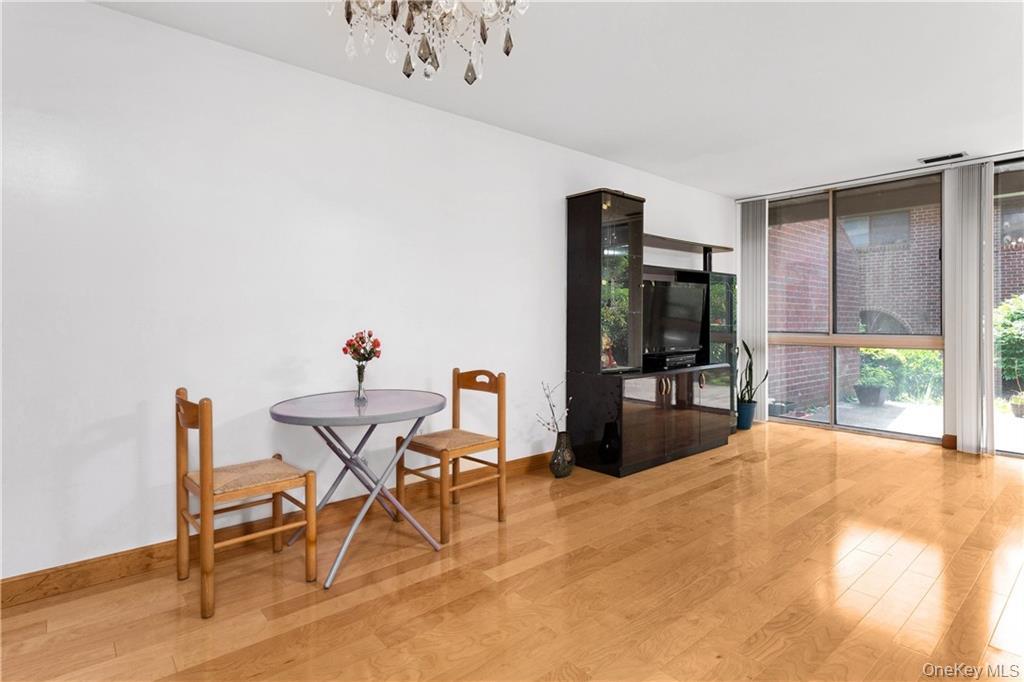 #7 photo, 150 N Bedford Road, Chappaqua , NY 10514