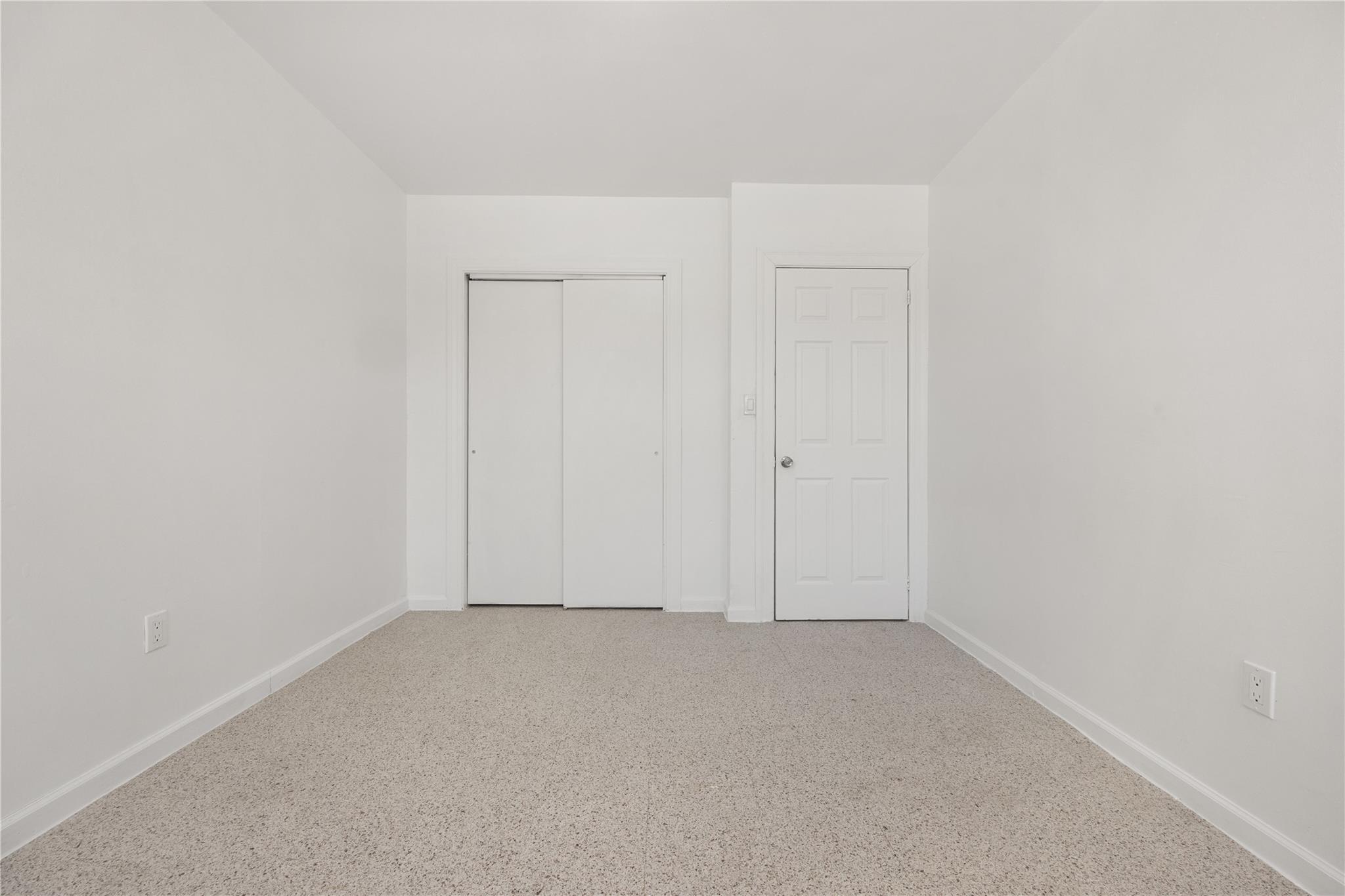 #17 photo, 2039 Washington Ave, Bronx , NY 10457