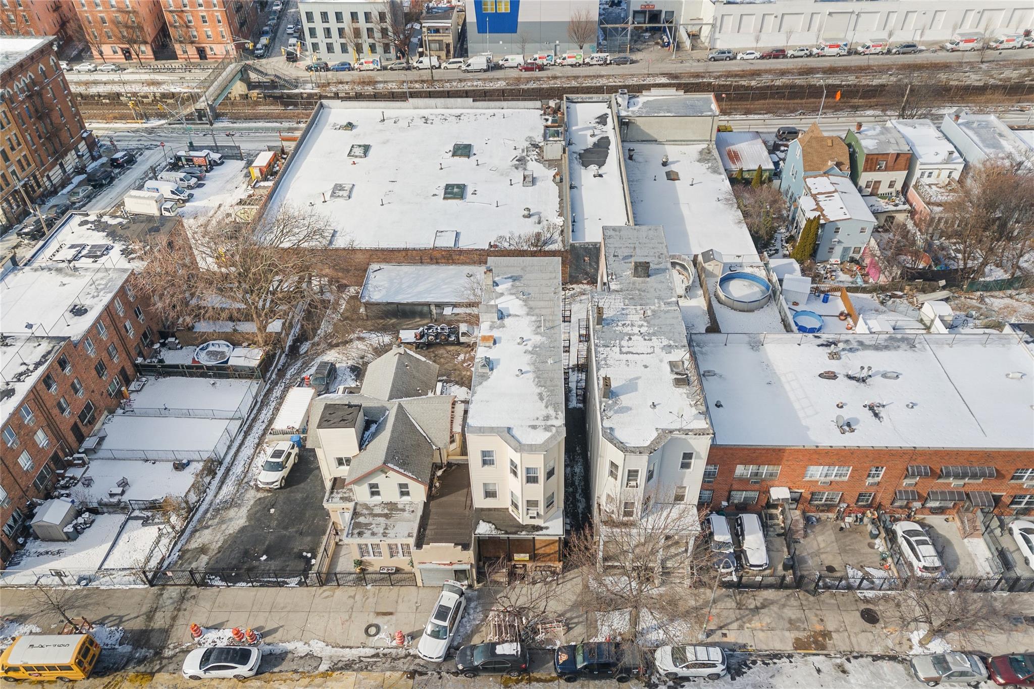 #18 photo, 2039 Washington Ave, Bronx , NY 10457