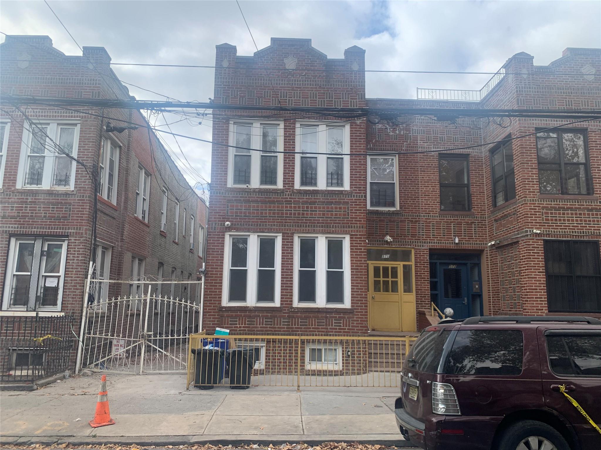 #2 photo, 576 Williams Avenue, ブルックリン区 Brooklyn , NY 11207