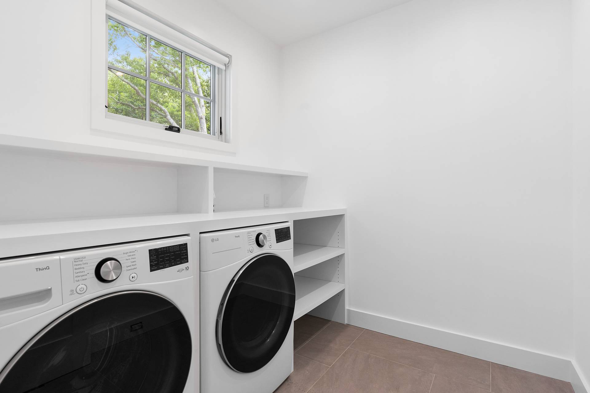 #28 photo, 41 Montauk Avenue, サフォーク郡 Sag Harbor , NY 11937