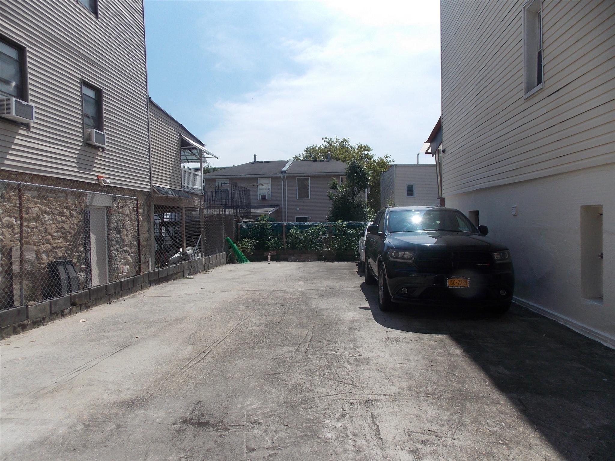 #3 photo, 770 Jackson Ave., برونكس Bronx , NY 10456