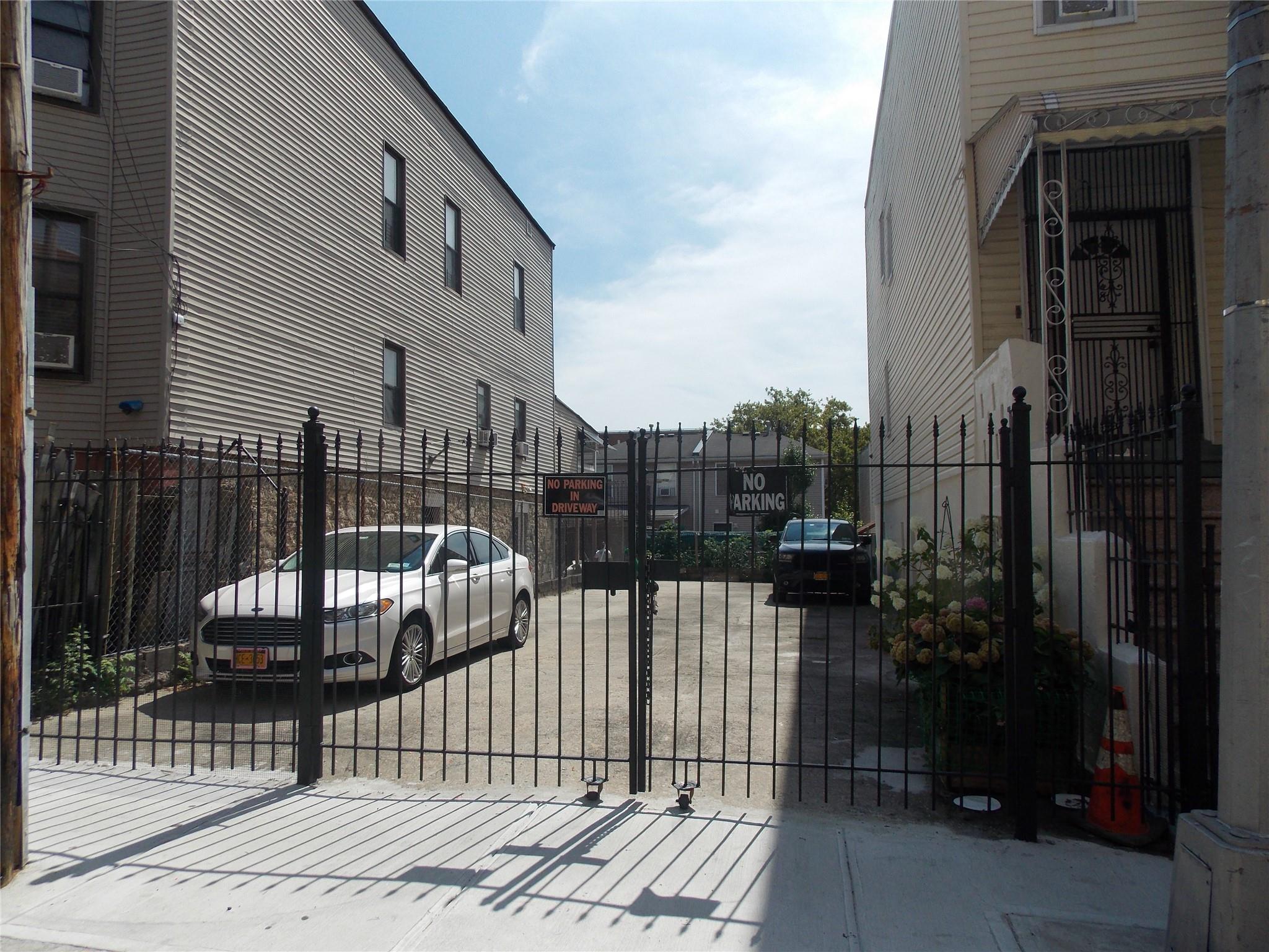 #7 photo, 770 Jackson Ave., برونكس Bronx , NY 10456