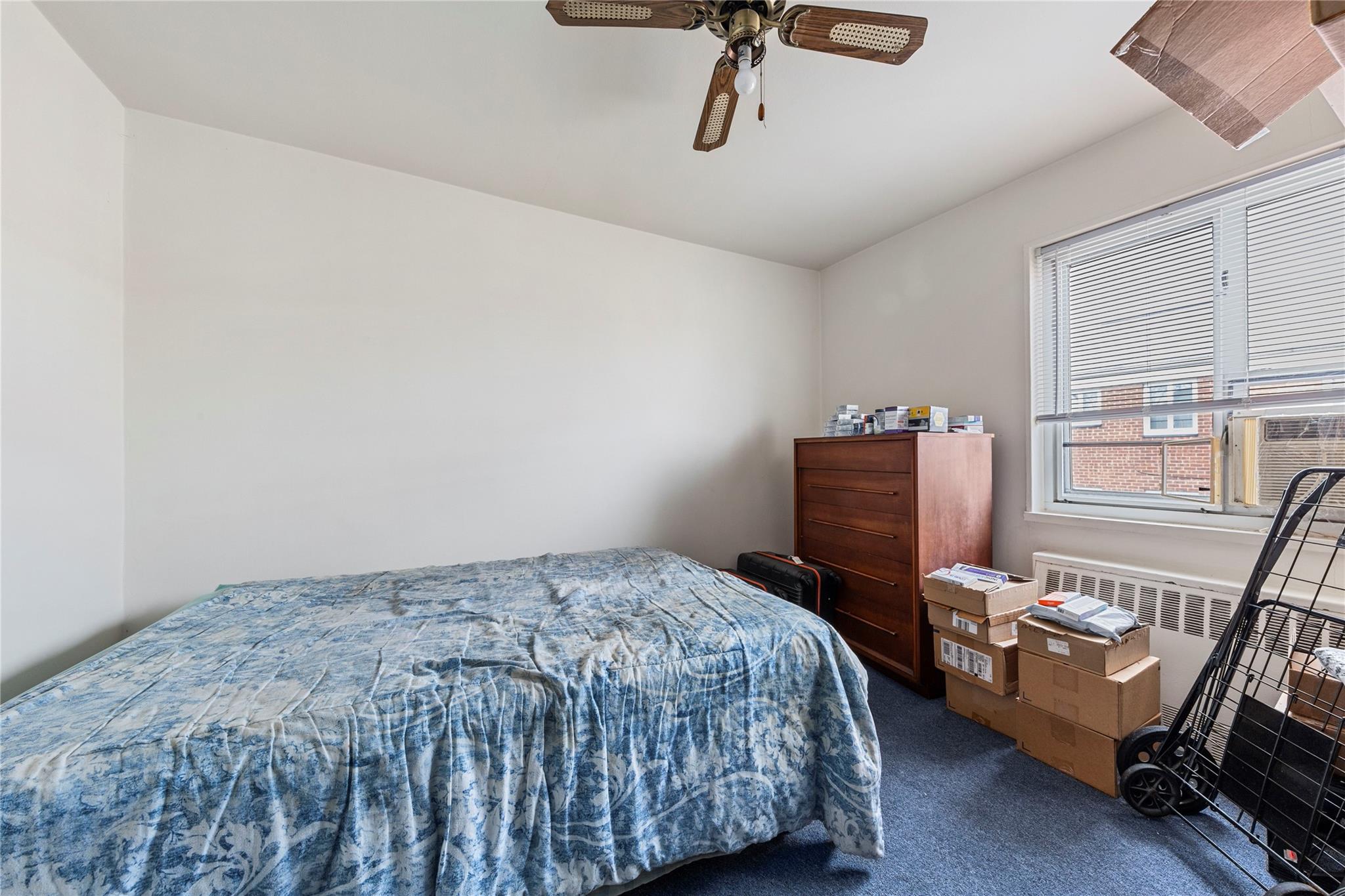 #10 photo, 221-31 Braddock Avenue, クイーンズ区 Queens Village , NY 11427