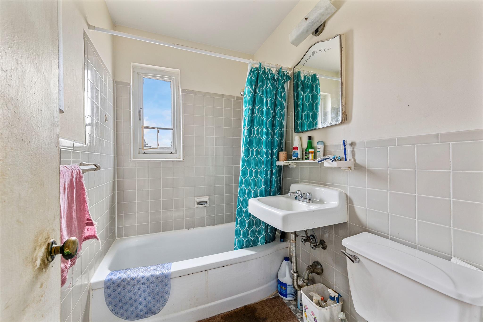 #14 photo, 221-31 Braddock Avenue, クイーンズ区 Queens Village , NY 11427