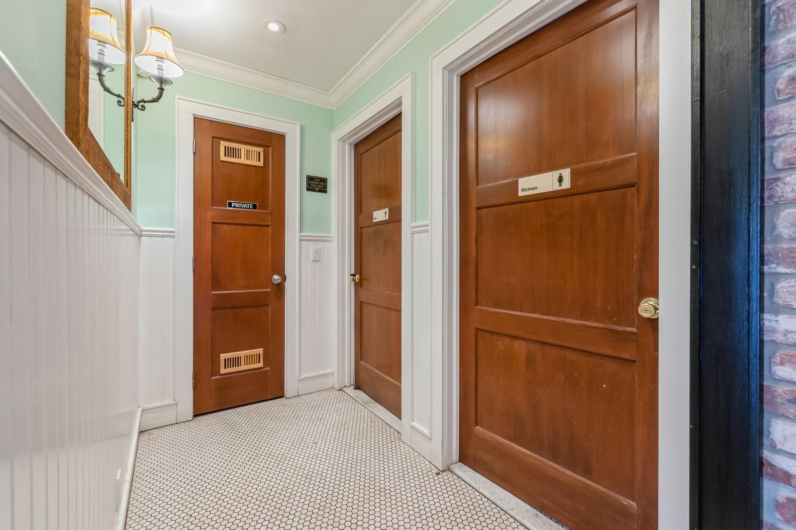 #18 photo, 62375 Main Road, サフォーク郡 Southold , NY 11971