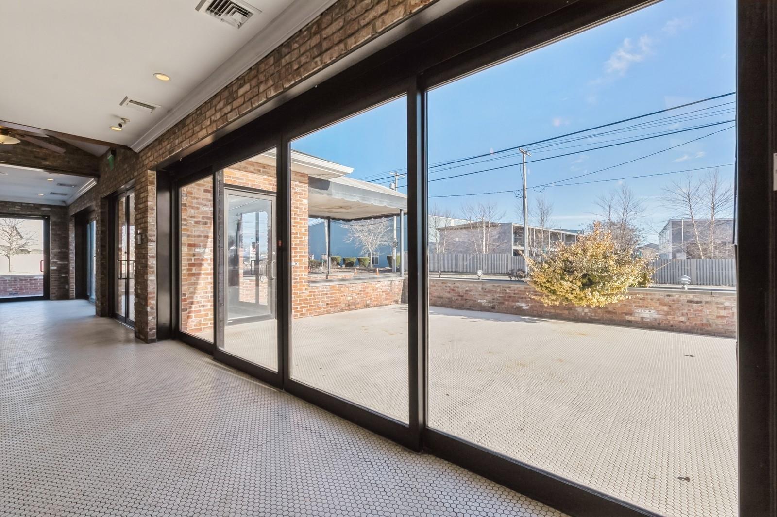 #8 photo, 62375 Main Road, サフォーク郡 Southold , NY 11971