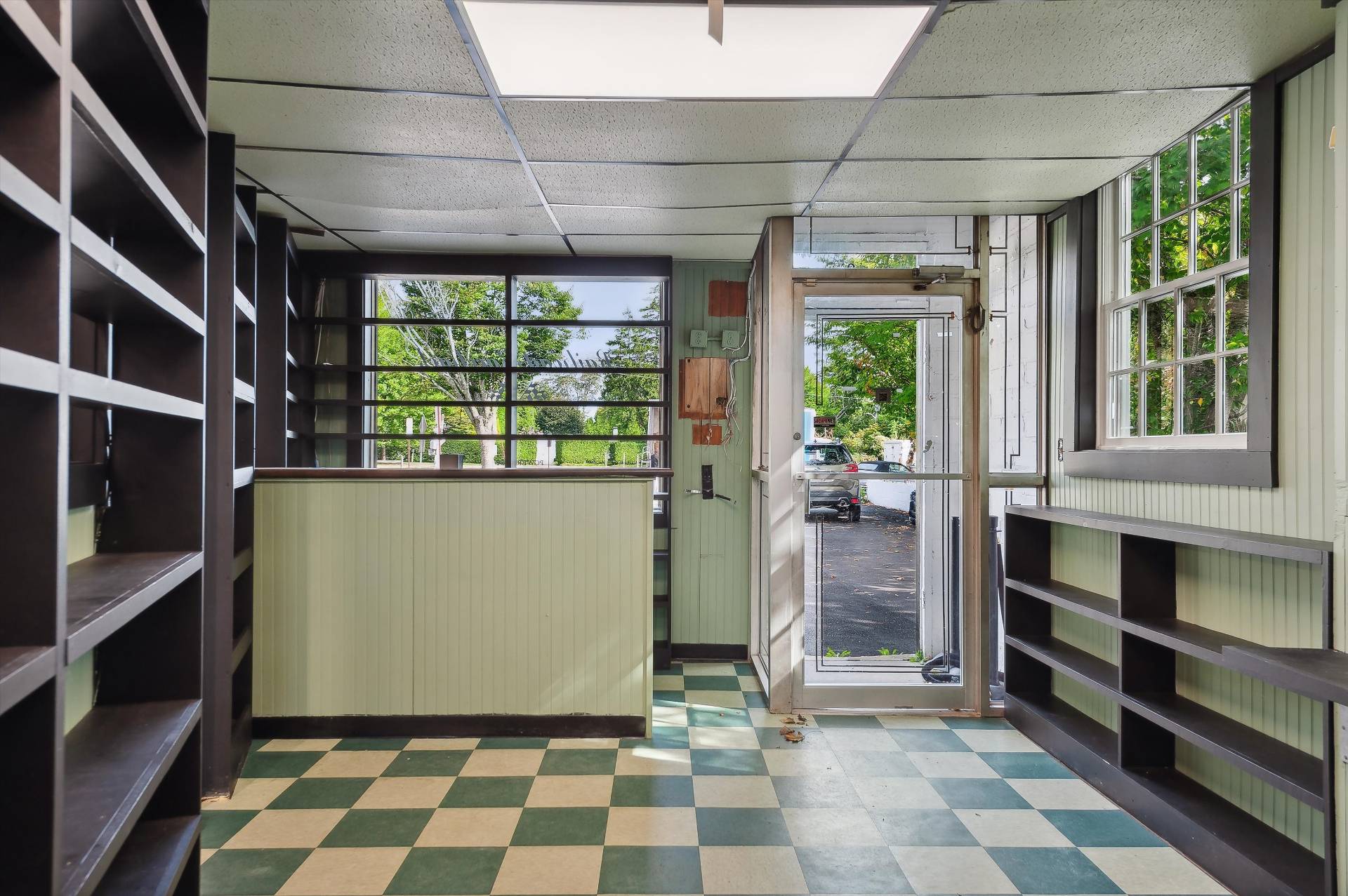 #14 photo, 9 Railroad Ave, East Hampton , NY 11937