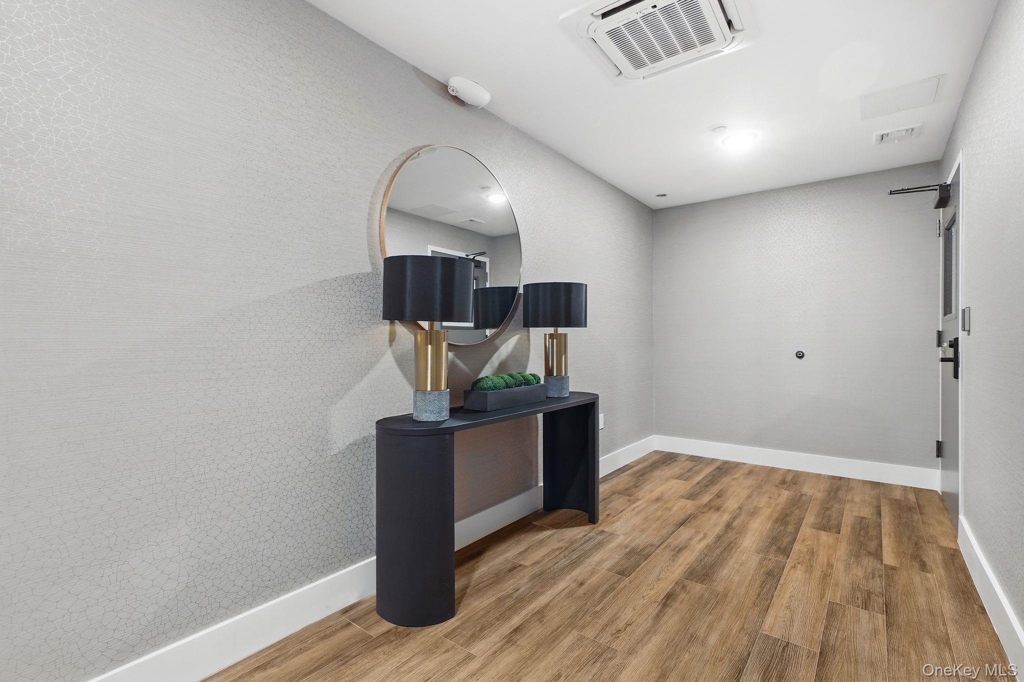 #4 photo, 199-201 E Post Road, White Plains , NY 10601