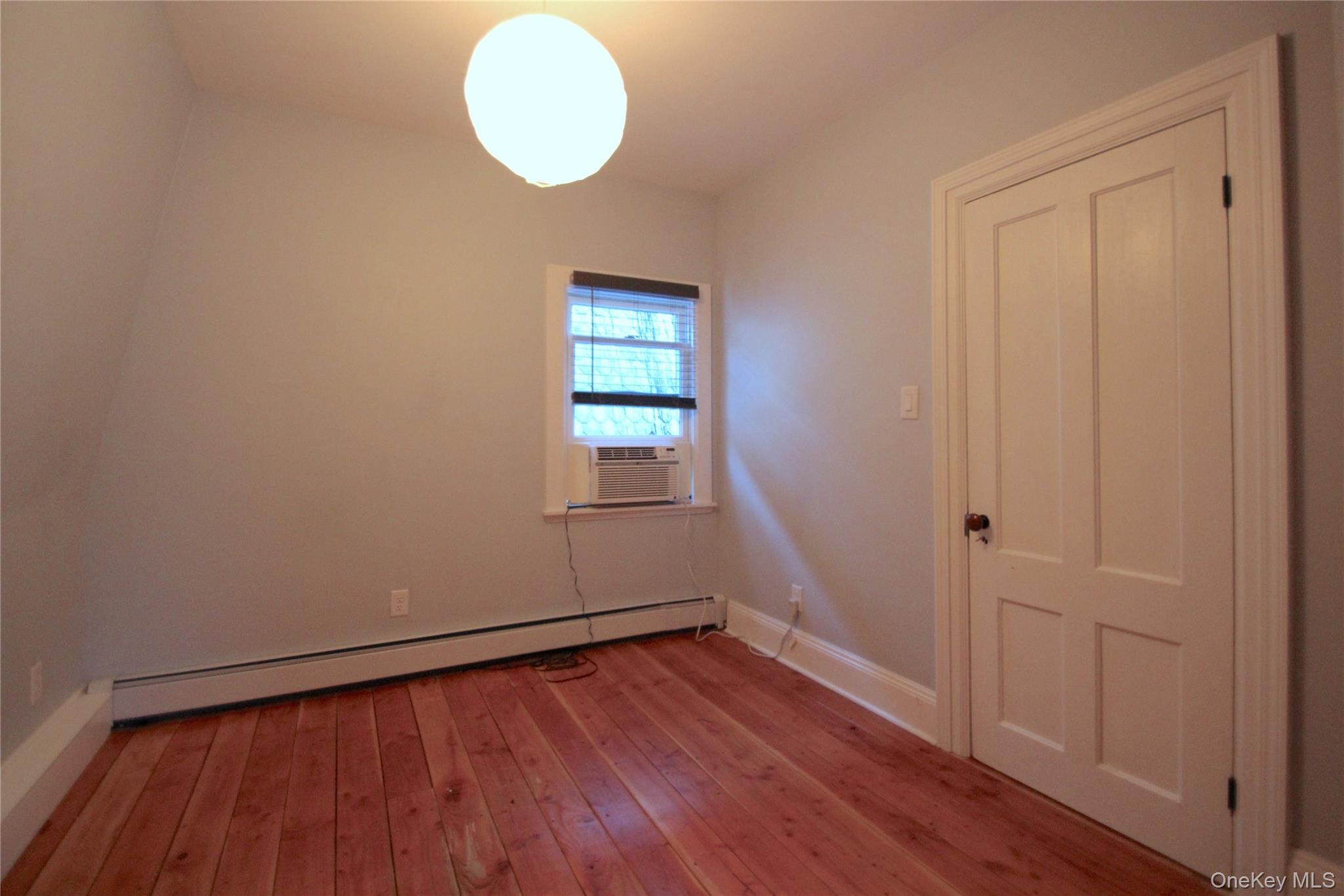 #20 photo, 197 Liberty Street, Newburgh , NY 12550