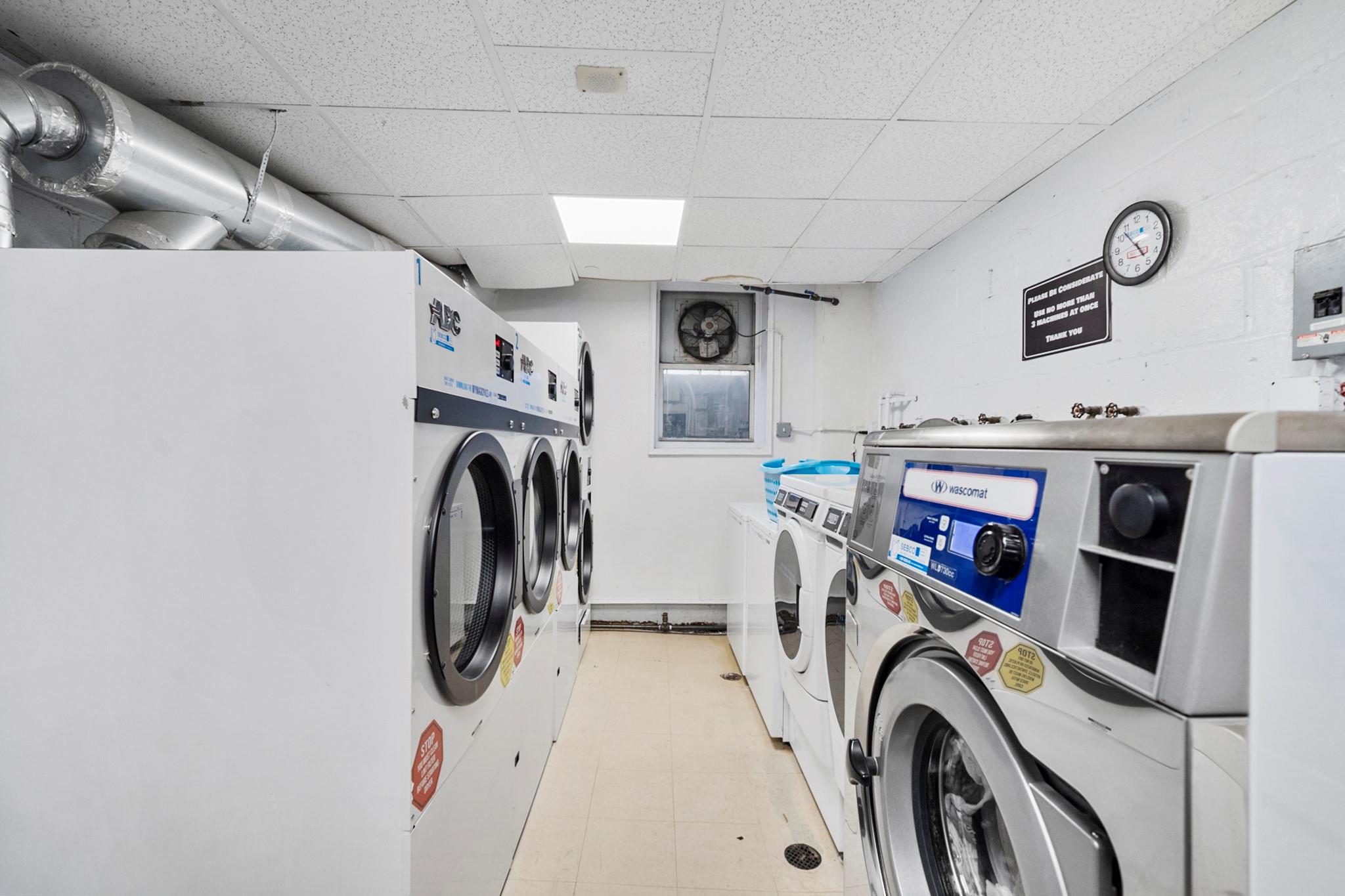 #7 photo, 54-40 Little Neck Parkway, クイーンズ区 Little Neck , NY 11362