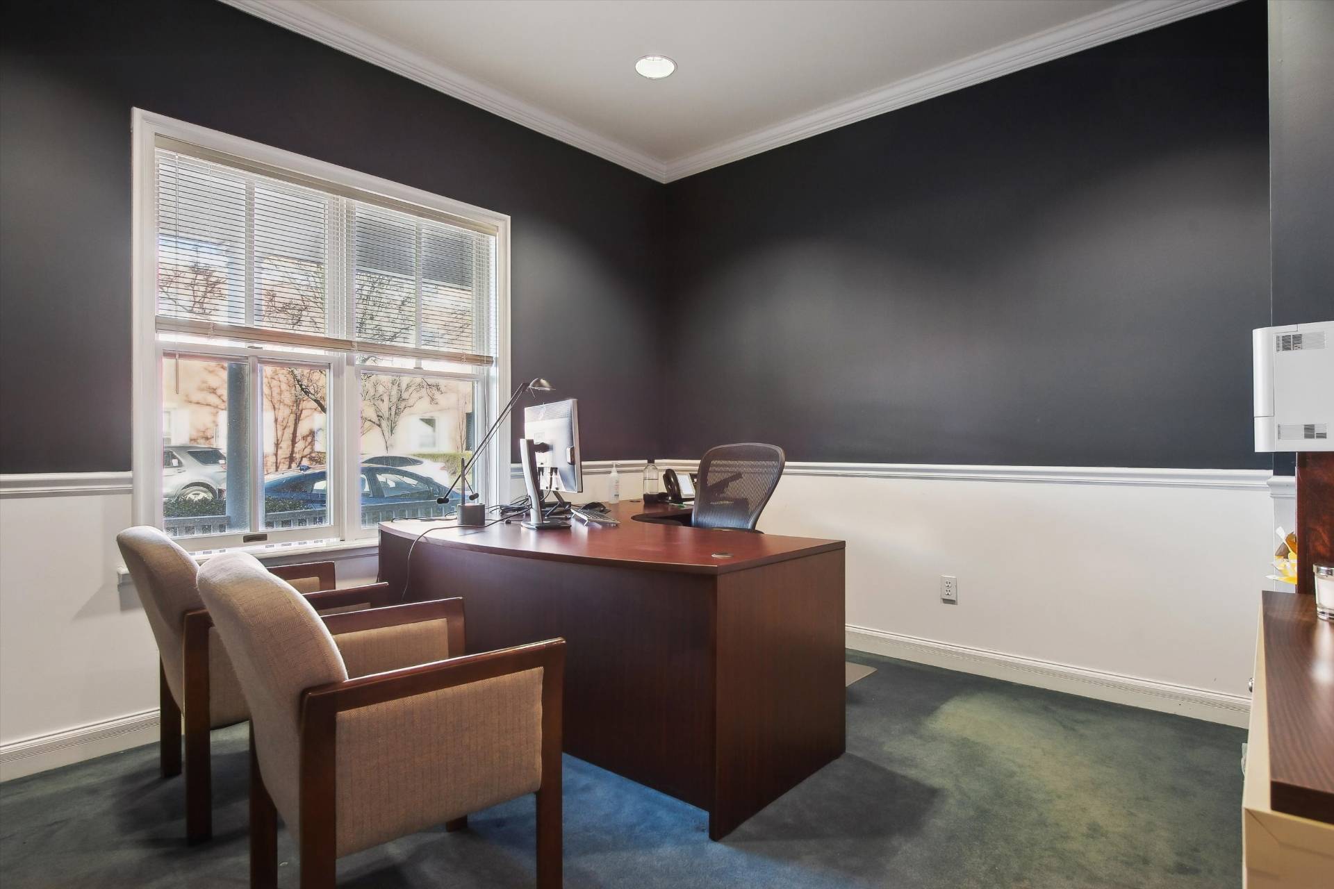 #12 photo, 33 W 2nd St, サフォーク郡 Riverhead , NY 11901