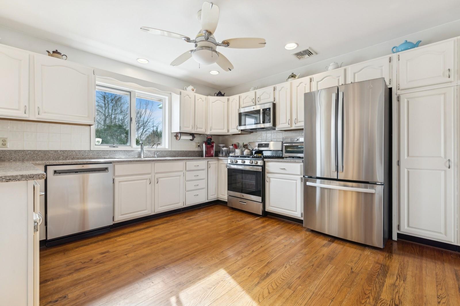 #6 photo, 440 Pine Neck Road, Southold , NY 11971