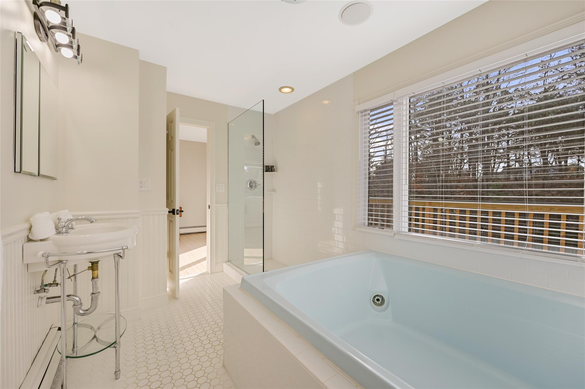 #15 photo, 36 Charla Drive, サフォーク郡 Southampton , NY 11968