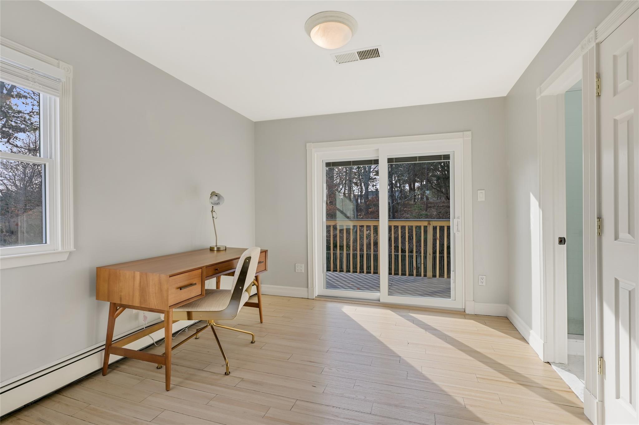 #16 photo, 36 Charla Drive, サフォーク郡 Southampton , NY 11968