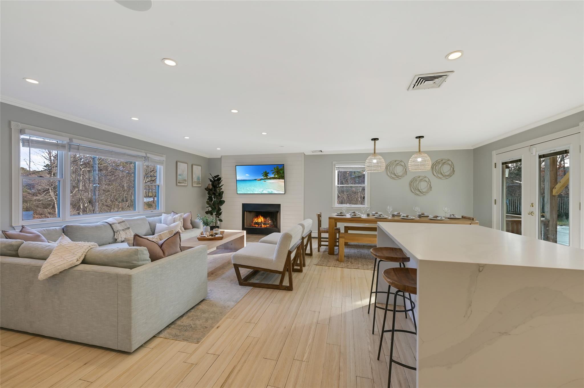 #4 photo, 36 Charla Drive, サフォーク郡 Southampton , NY 11968