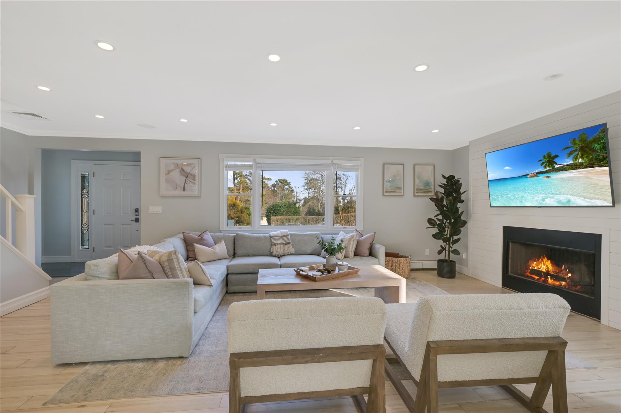 #5 photo, 36 Charla Drive, サフォーク郡 Southampton , NY 11968