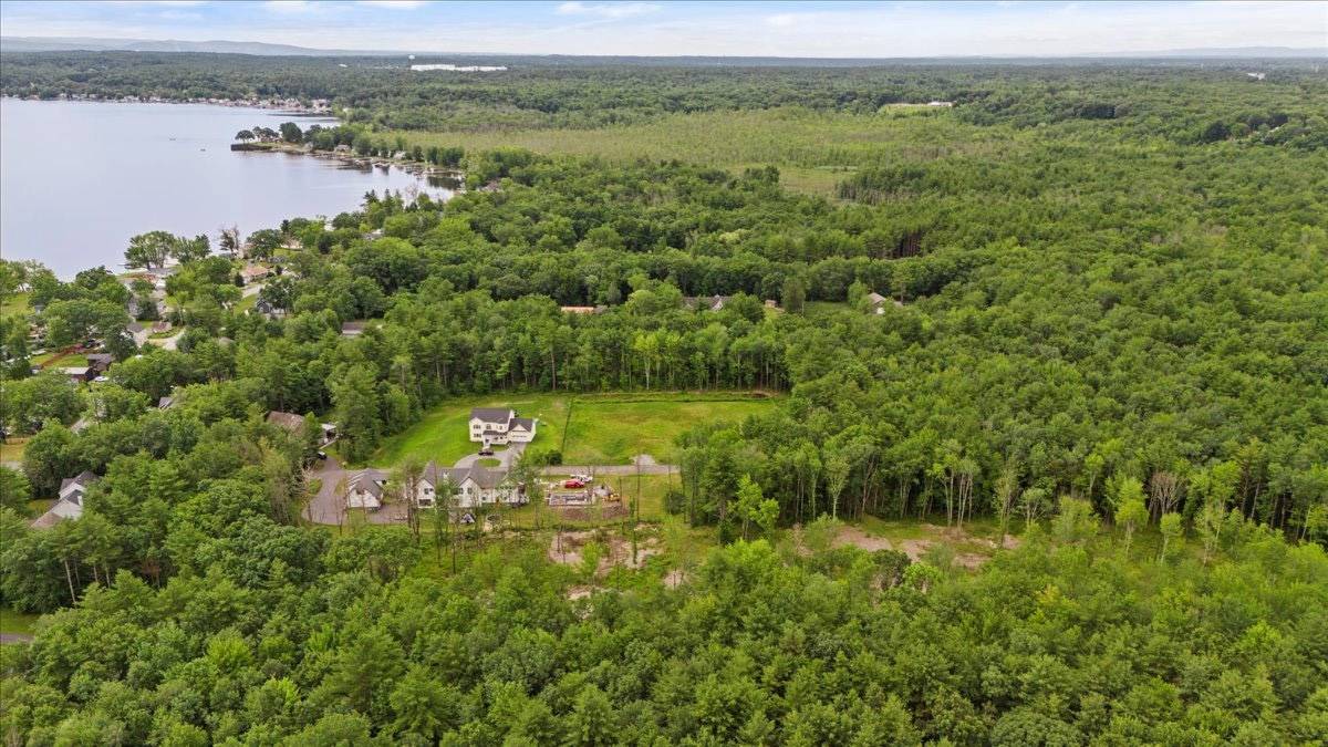 #7 photo, 24 Locust Rd, Ballston Spa , NY 12020