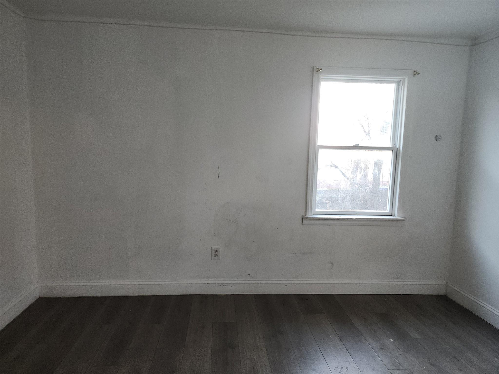 #15 photo, 79 Grove Street, 長島 Hempstead , NY 11550