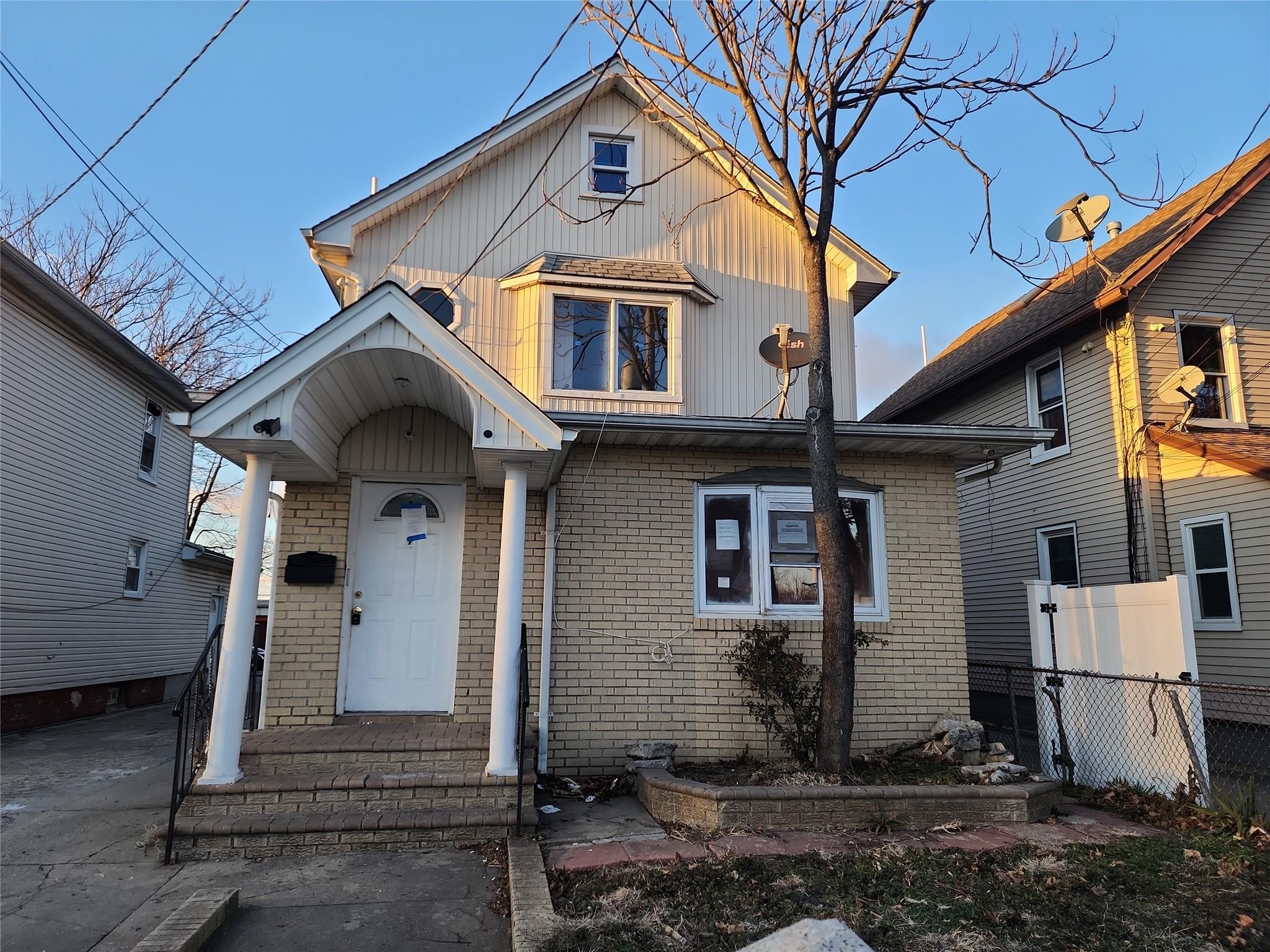 #2 photo, 79 Grove Street, 長島 Hempstead , NY 11550