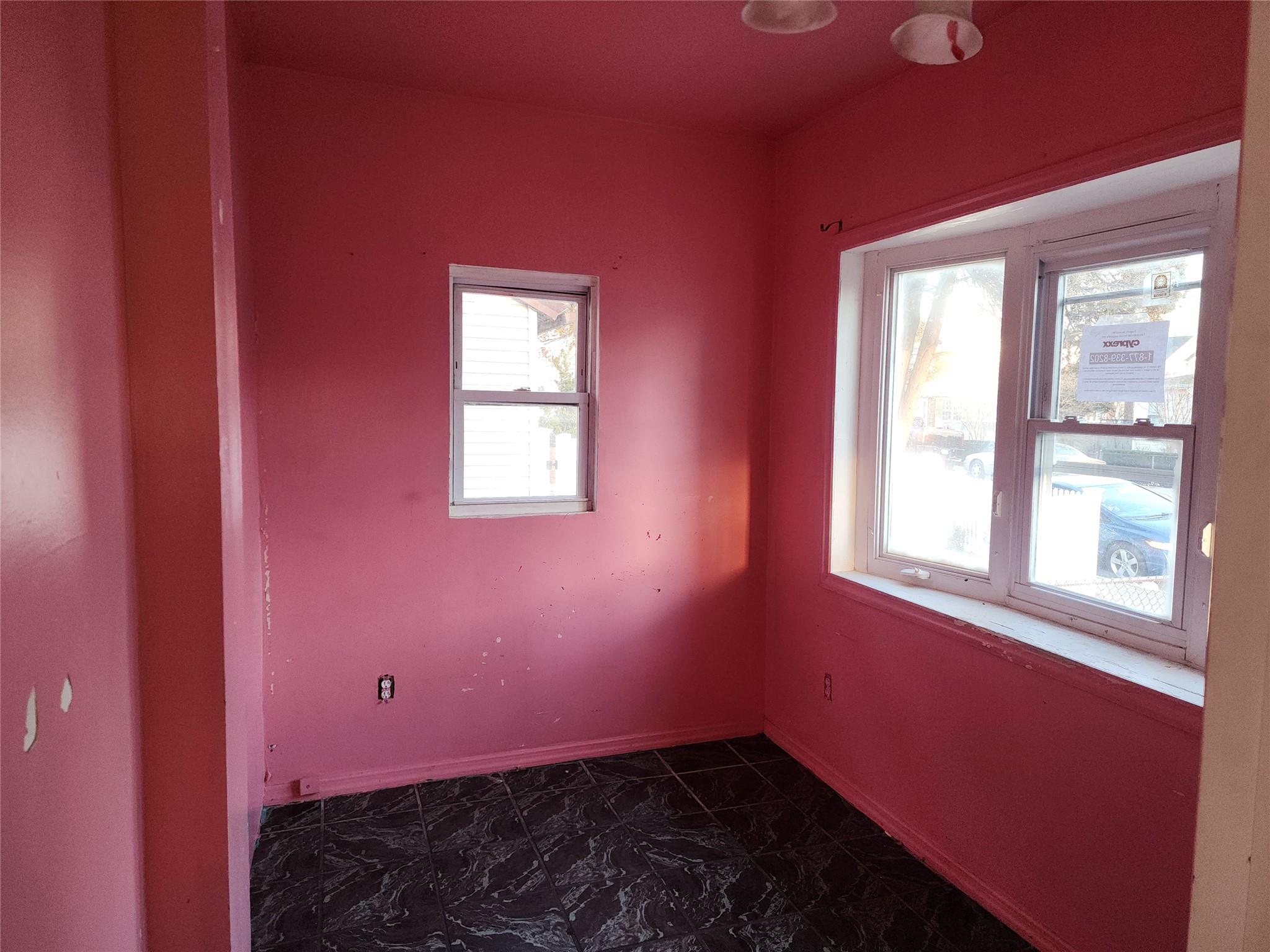 #3 photo, 79 Grove Street, 長島 Hempstead , NY 11550